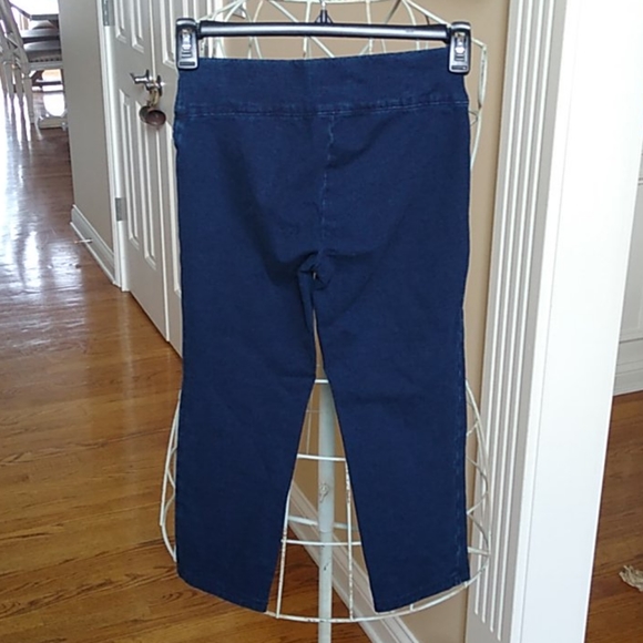 Style & Co Cropped Pants - Picture 4 of 11